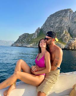 Bianca Atzei feet photo thumbnail