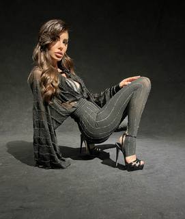 Bianca Atzei feet photo thumbnail