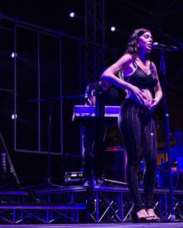 Bianca Atzei feet photo thumbnail