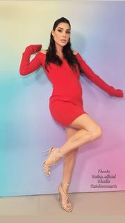 Bianca Atzei feet photo thumbnail