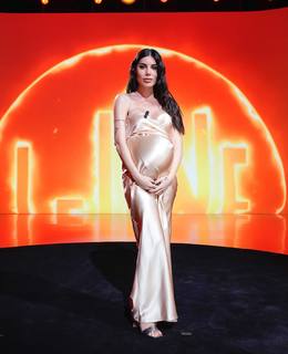 Bianca Atzei feet photo thumbnail