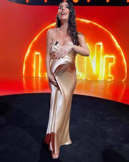 Bianca Atzei feet photo thumbnail