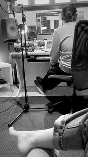 Bianca Atzei feet photo thumbnail