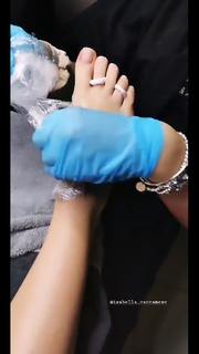 Bianca Atzei feet photo thumbnail