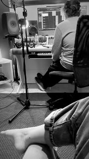 Bianca Atzei feet photo thumbnail