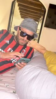 Bianca Atzei feet photo thumbnail