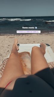 Bianca Atzei feet photo thumbnail