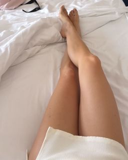 Bianca Atzei feet photo thumbnail