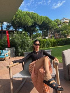 Bianca Atzei feet photo thumbnail