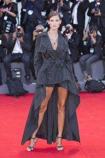 Bianca Balti feet photo thumbnail