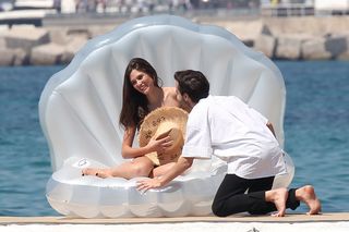 Bianca Balti feet photo thumbnail