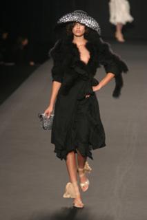 Bianca Balti feet photo thumbnail