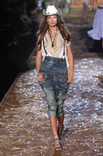 Bianca Balti feet photo thumbnail