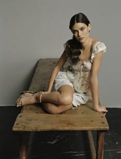 Bianca Balti feet photo thumbnail