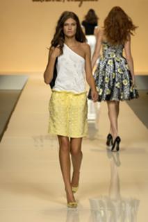 Bianca Balti feet photo thumbnail