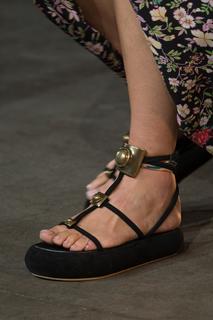 Bianca Balti feet photo thumbnail