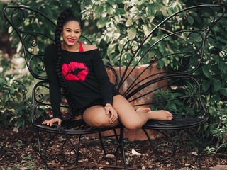 Bianca Belair feet photo thumbnail