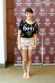 Bianca Bin feet photo thumbnail