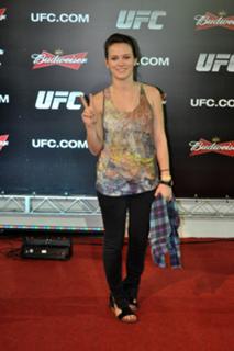 Bianca Bin feet photo thumbnail