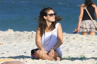 Bianca Bin feet photo thumbnail