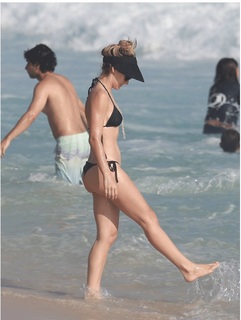 Bianca Bin feet photo thumbnail