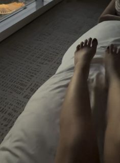 Bianca Bustamante feet photo 8