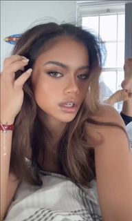 Bianca Bustamante feet photo 12