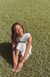 Bianca Bustamante feet photo 8