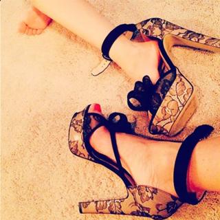 Bianca De La Garza feet photo 3