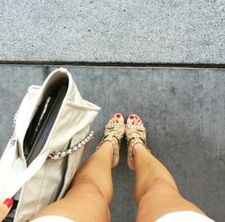Bianca De La Garza feet photo 9