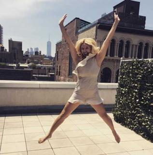 Bianca De La Garza feet photo 8