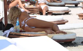 Bianca Dragusanu feet photo 4