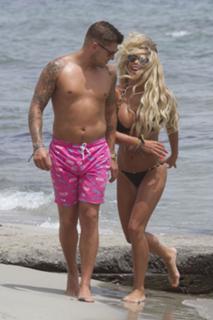 Bianca Gascoigne feet photo 8