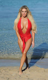 Bianca Gascoigne feet photo 9