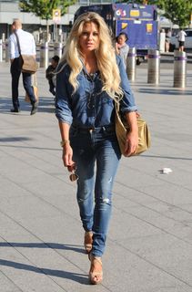 Bianca Gascoigne feet photo 18