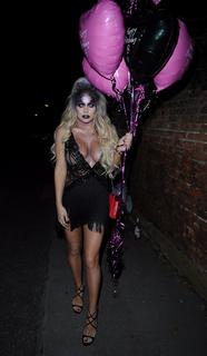 Bianca Gascoigne feet photo 1