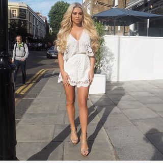 Bianca Gascoigne feet photo 9