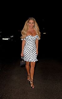 Bianca Gascoigne feet photo 6
