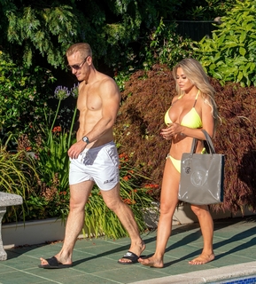 Bianca Gascoigne feet photo 14