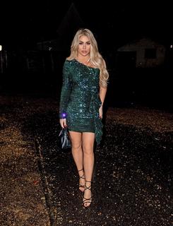 Bianca Gascoigne feet photo 14