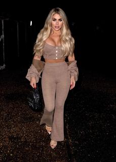 Bianca Gascoigne feet photo 6