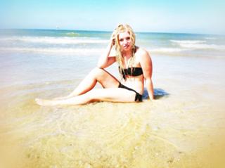 Bianca Heinicke feet photo thumbnail