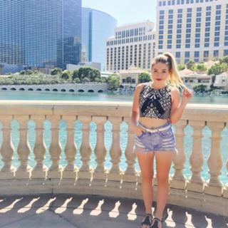 Bianca Heinicke feet photo thumbnail