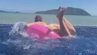 Bianca Heinicke feet photo thumbnail