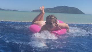 Bianca Heinicke feet photo thumbnail
