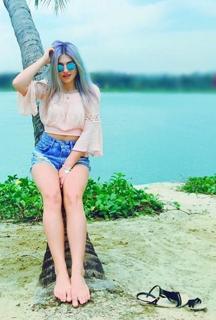 Bianca Heinicke feet photo thumbnail