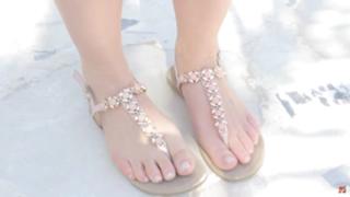 Bianca Heinicke feet photo thumbnail