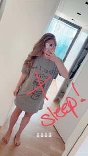 Bianca Heinicke feet photo thumbnail