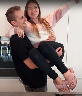 Bianca Heinicke feet photo thumbnail