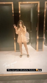 Bianca Heinicke feet photo thumbnail